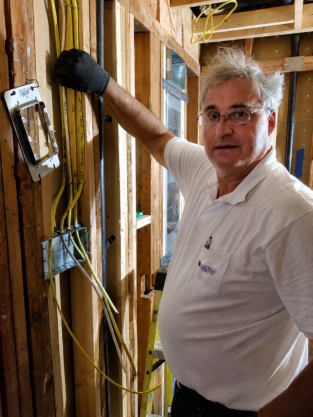 Licensed electrician ready to help Licensed electrician ready to help